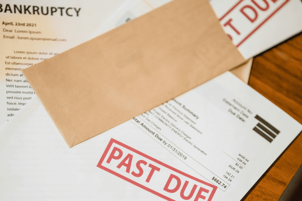 Chicago Debt Relief: Choosing Between Chapter 7 and Chapter 13 Bankruptcy